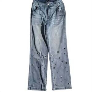 NEW VOCAL APPAREL women's vintage washed grommet jean in light wash
